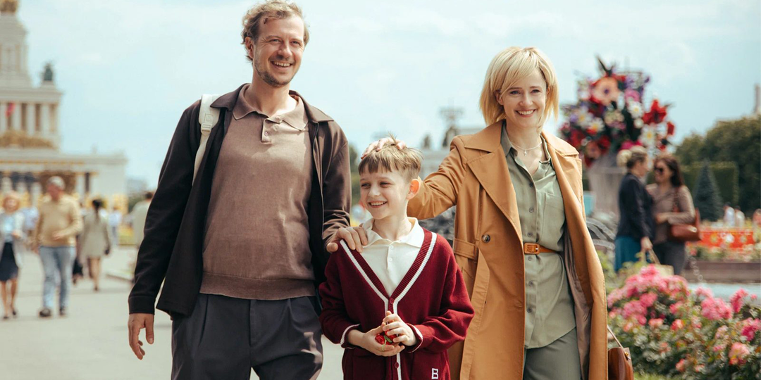 «Время Счастливых» — обзор сериала | Хаотичная ностальгия.