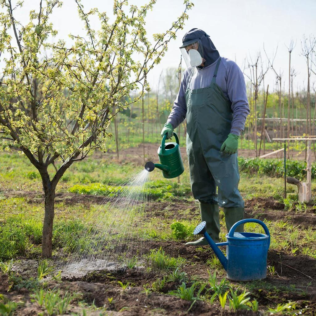 Чем обработать сад весной от болезней и вредителей