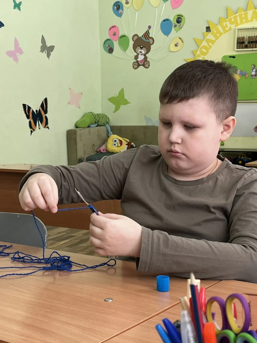 Это фото ещё с того класса, куда Ванёк ходил почти всегда один