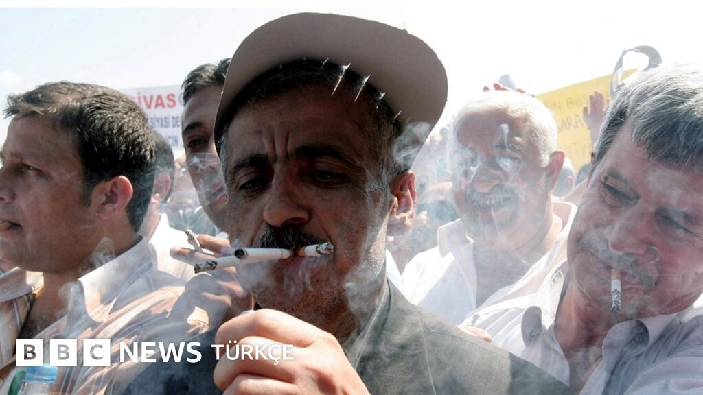 В Турции практически невозможно спрятаться от табачного дыма. Изображение из Интернета. 