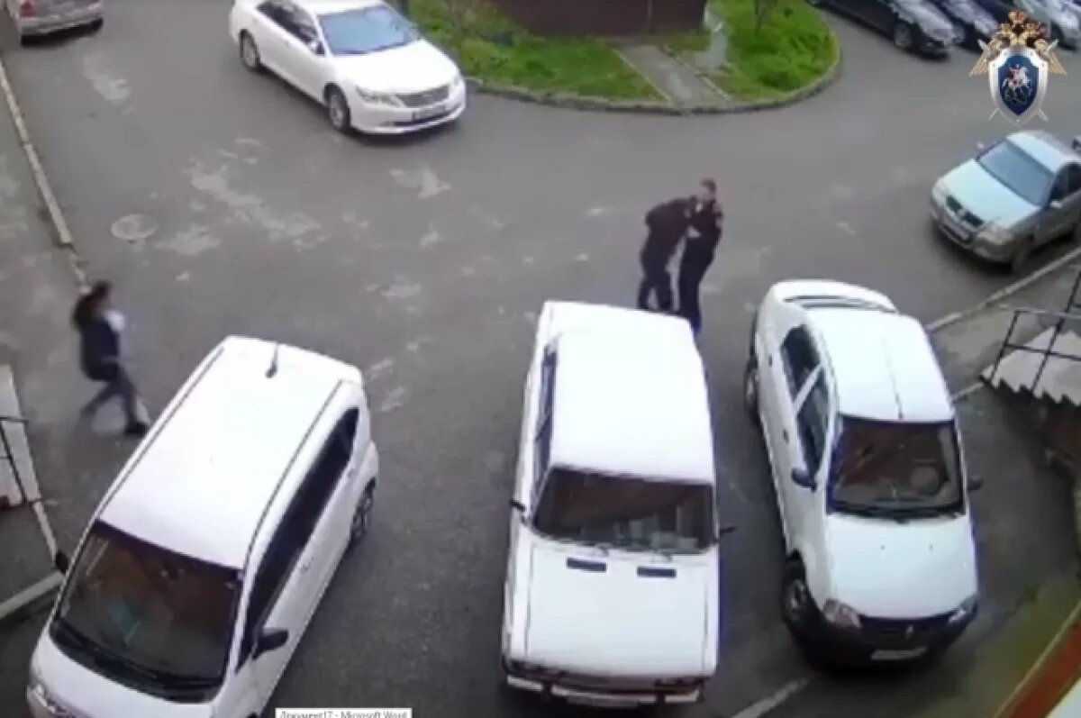    Мужчина в Ессентуках ударил полицейского по лицу и выстрелил в воздух