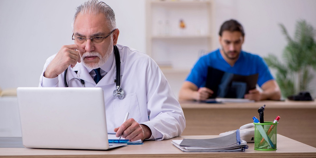 Запрет на дистанционное ДПО для медработников касается не всех программ