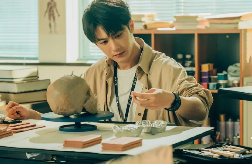 Из‑за спора с Тан Цзяньцы заморожен третий сезон „Под кожей“