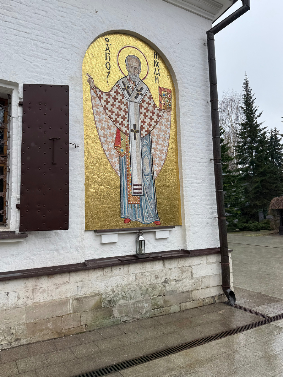 Фото автора канала. Храм святителя Николая в Голутвине.