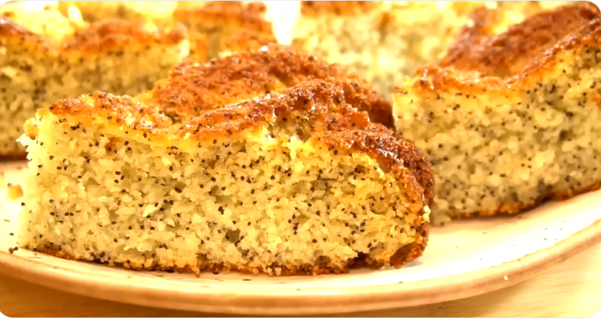 Меньше чем за час вместе с выпечкой (тает во рту). Кекс на кефире "Три стакана" рецепт, который легко запомнить...