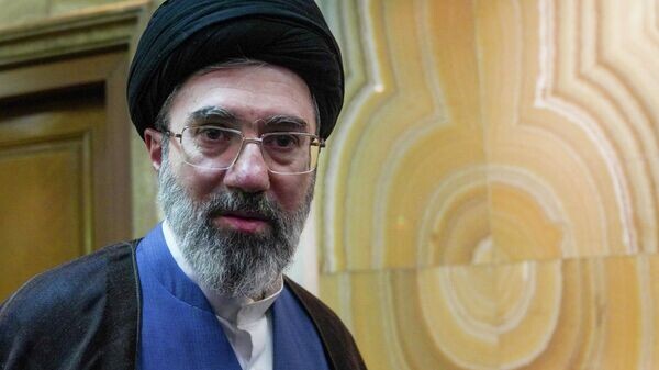    © REUTERS / Hamed Jafarnejad