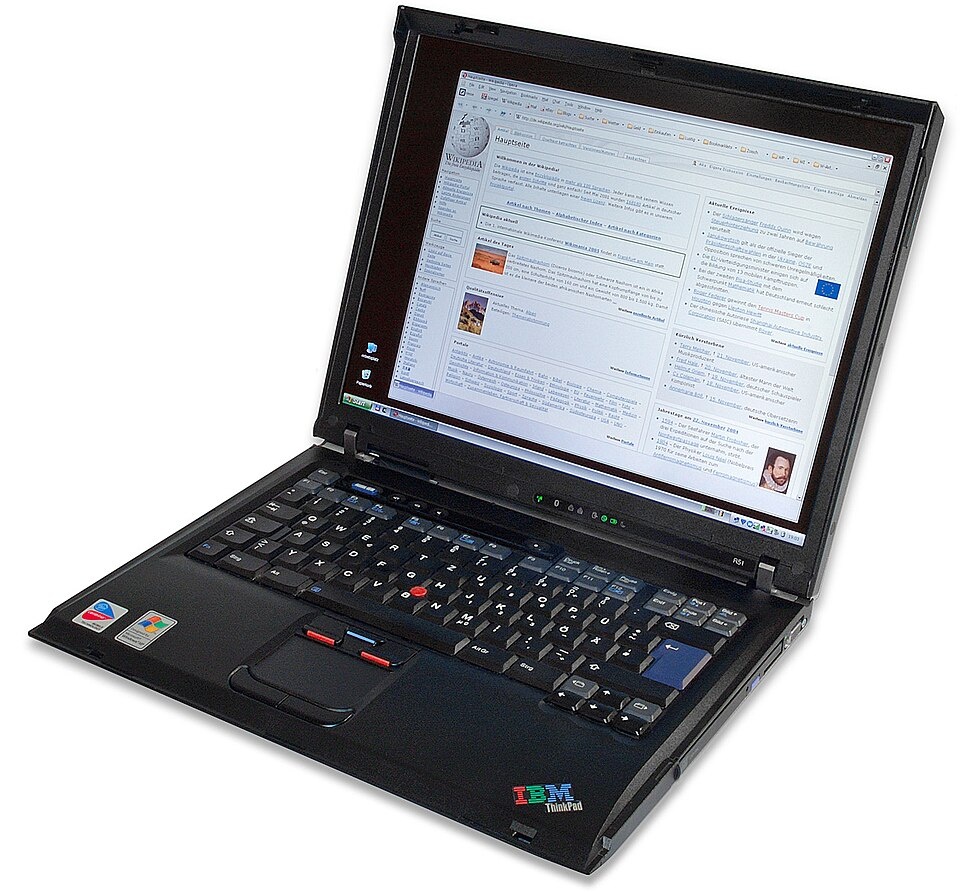    IBM ThinkPad R51 был выпущен в 2004 году. 15 дюймов экран, до 2 ГБ оперативки, есть Wi-Fi — что еще нужно для дел бизнеса в 2000-х?wiki/André Karwath aka Aka