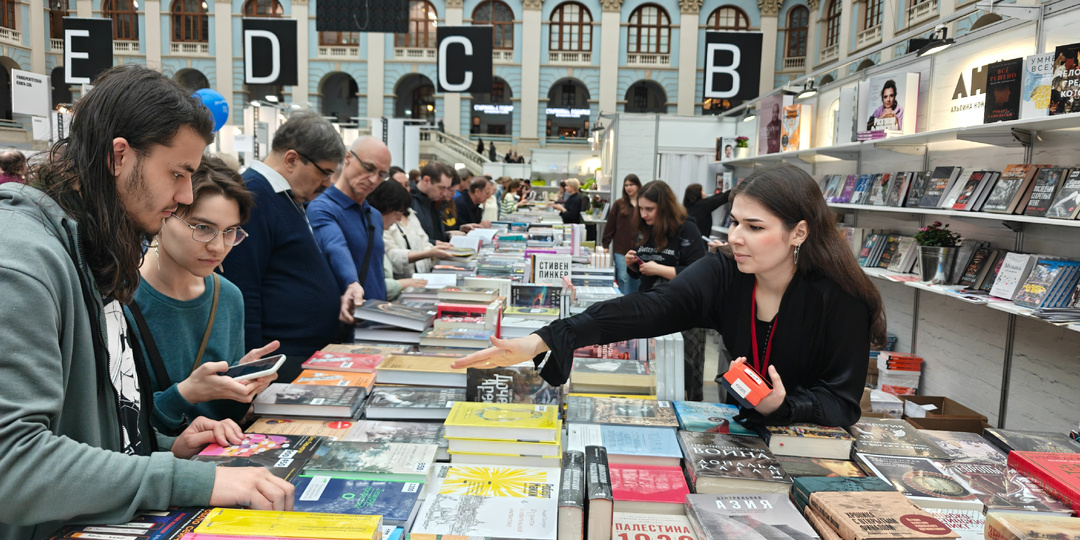 Репортаж с ярмарки non/fiction