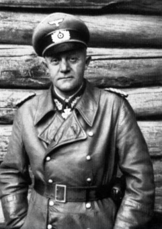    Начальник гарнизона Кёнигсберга генерал Отто Ляш.