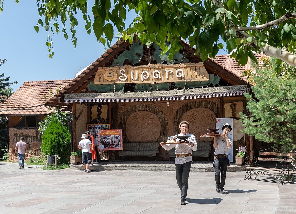    Этнокомплекс был построен в 2009 году в пригороде Бишкека.