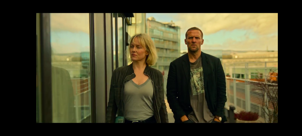 Кадр из сериала.