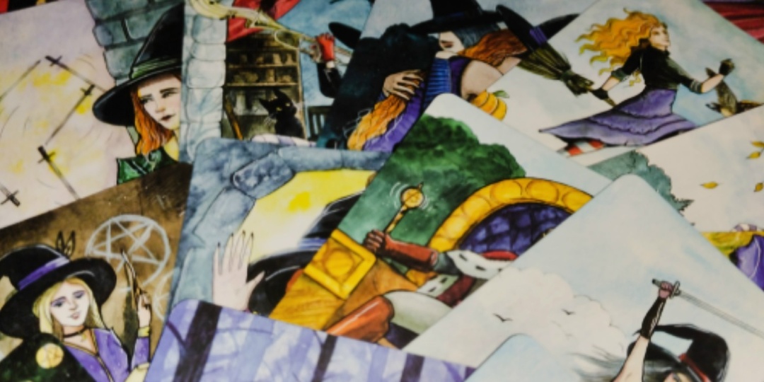 Почему он молчит? Что он думает о тебе? Расклад на Таро