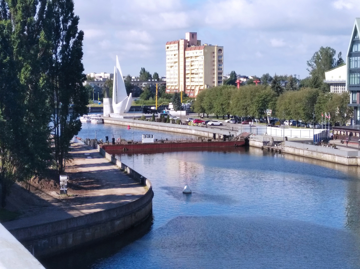 Пока - только понтон. Листайте