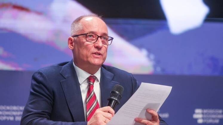    NEWS.ru/ТАСС Автор: Наталья Шатохина Константин Бабкин, председатель МЭФ, считает, что нам необходимо менять парадигму экономической политики