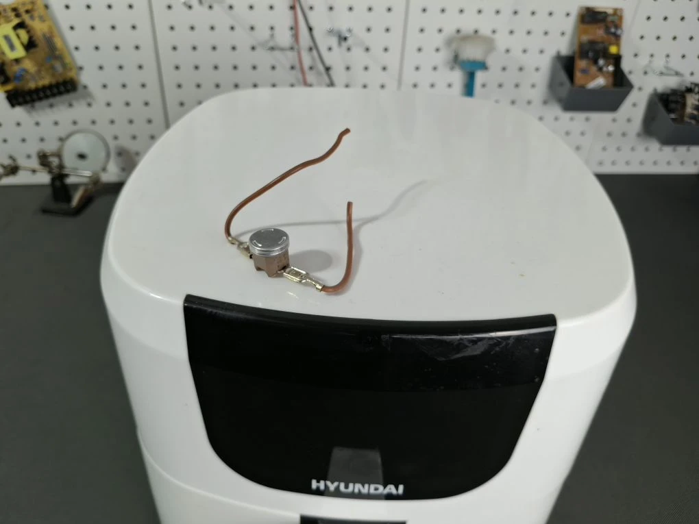                                                    Температурный предохранитель