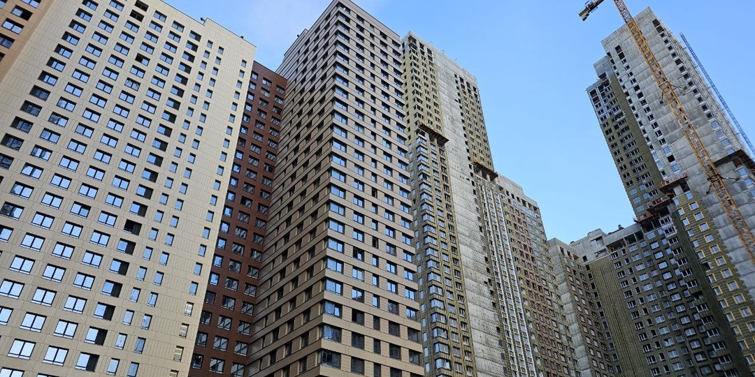 Доля непроданных квартир в строящихся новостройках РФ выросла до 28%