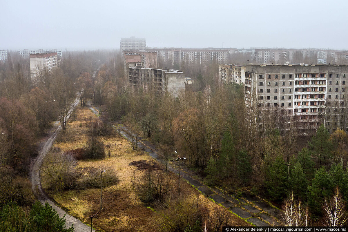 Чернобыльская зона отчуждения — заброшенные здания Припяти