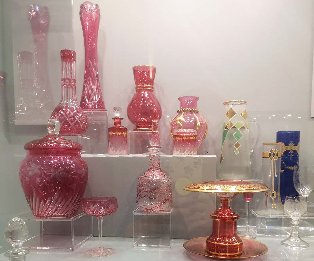 Уникальная коллекция "Золотой рубин" - редкий цвет с добавлением золота