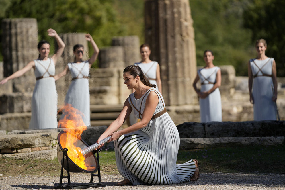 Вогнутое зеркало для зажжения Олимпийского огня выбрано не случайно