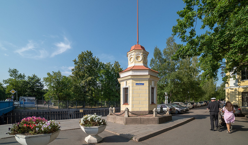 Кронштадтский футшток – Румянцева Наталия / Фотобанк Лори