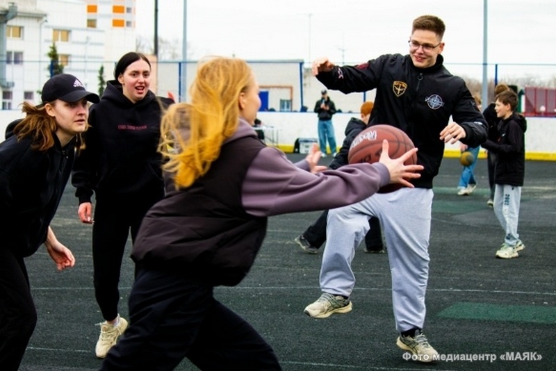 В Кургане молодежь провела «Активный день»