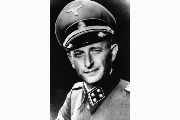    Адольф Эйхман в качестве подполковника СС, возглавлявшего еврейское бюро Гитлера / AP