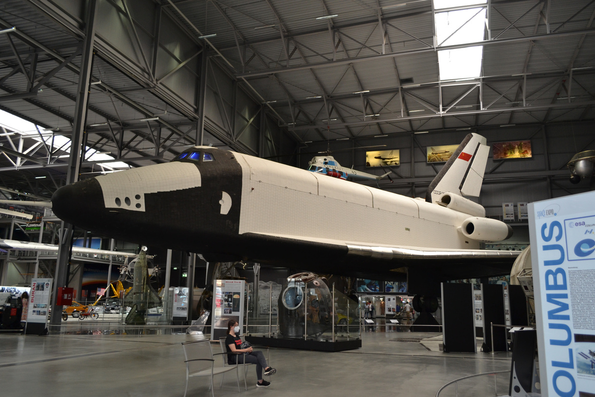 Экспериментальный самолет БТС-02, аналог космического корабля многоразового использования «Буран» в Музее техники в Шпайере. Фото: С.Г. Мороз