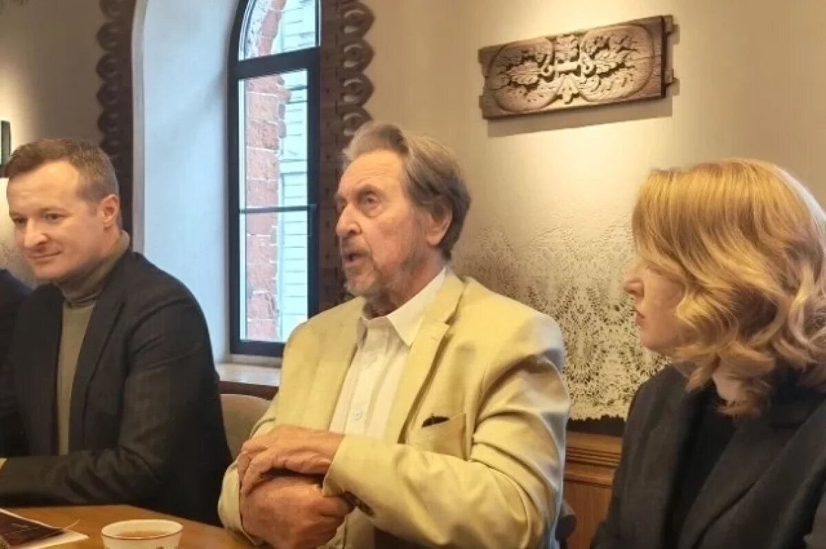    Отец Илона Маска оценил возможность строительства завода Tesla в Нижнем