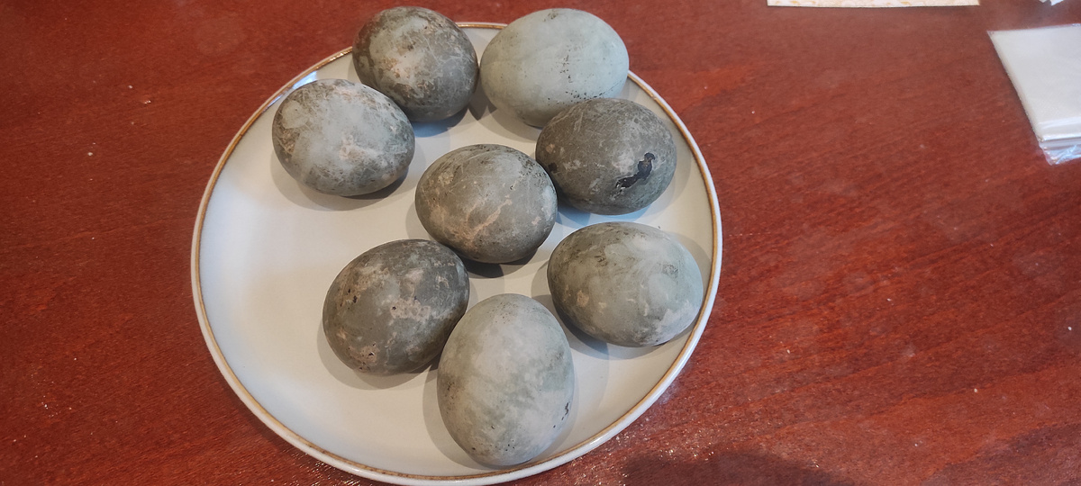 Окраска каркаде и куркумой