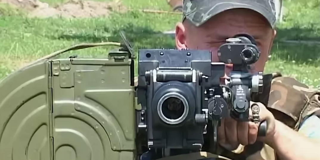 АГС‑17 против Mk 19: кто победит в дуэли гранатомётов - Разбираем до винтика