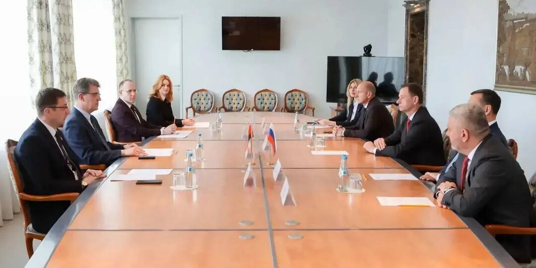 Глава Сочи Андрей Прошунин обсудил перспективы межмуниципального сотрудничества с председателем Минского горисполкома Владимиром Кухаревым