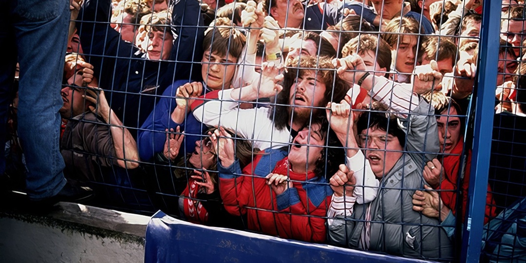 15 апреля — самая крупная давка на футбольном матче по числу погибших