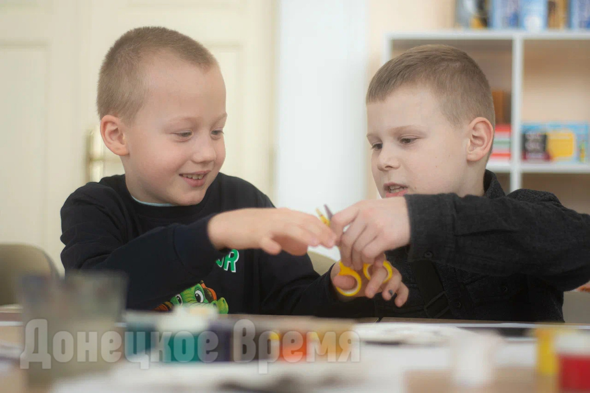 Для подопечных фонда "Защитники Отечества" провели музейное занятие на тему космоса/Фото: Давид Худжец