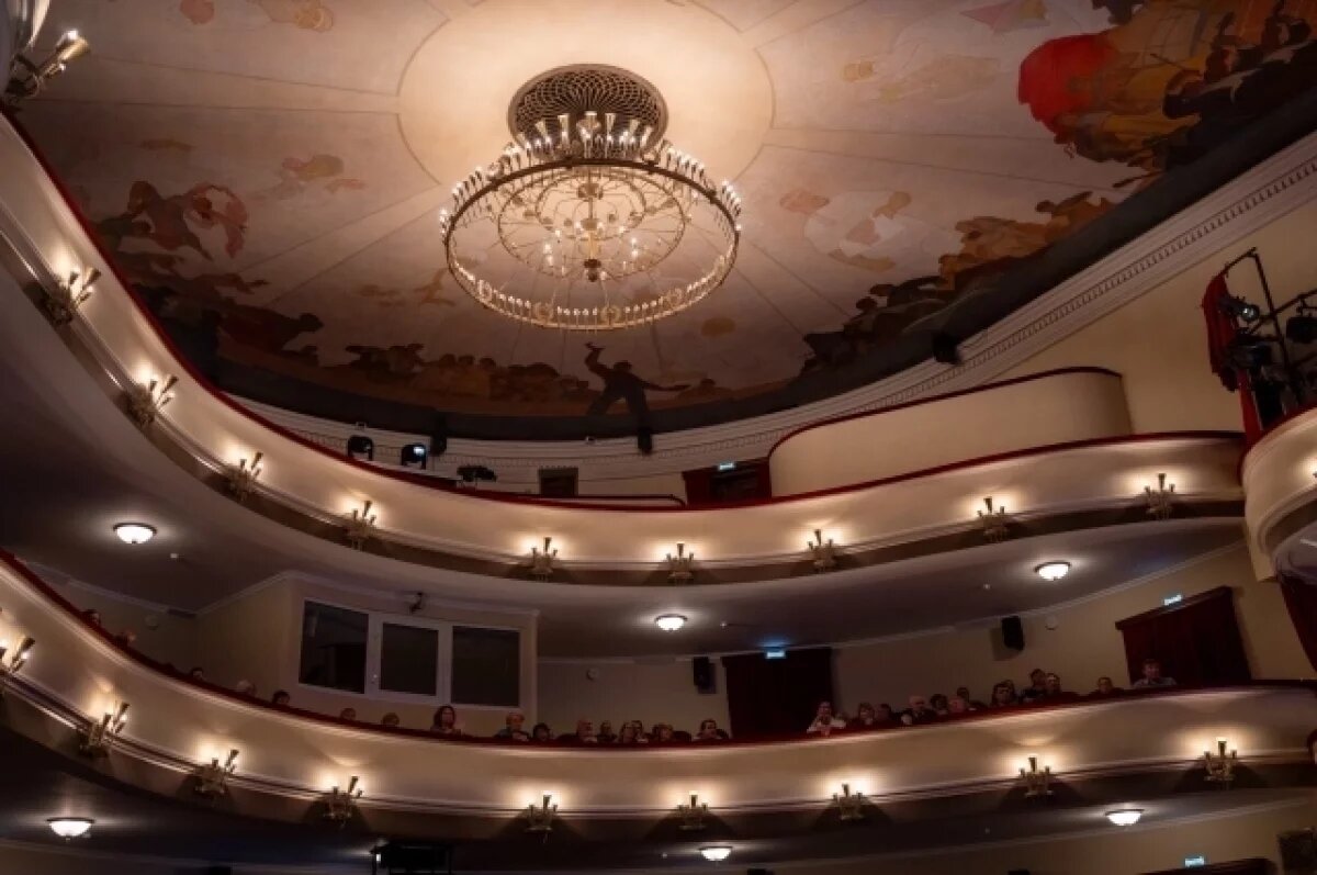    Директор мурманской драмы Асташенкова рассказала о грядущих спектаклях