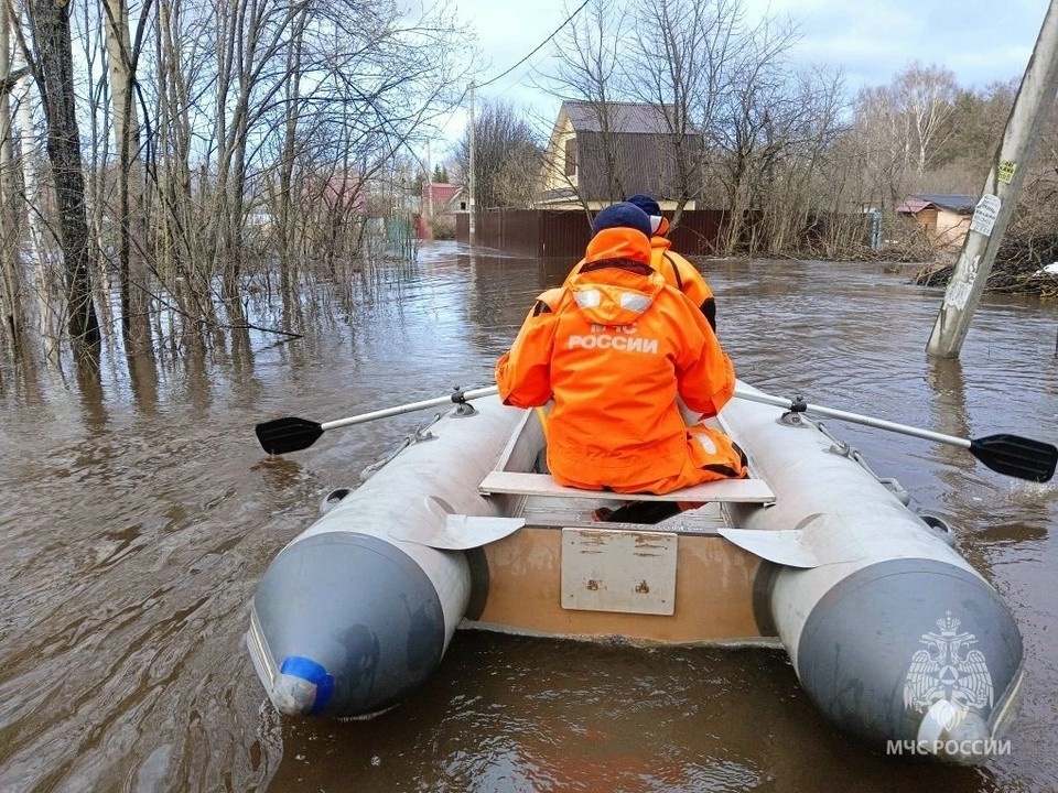    Более 180 приусадебных участков освободились от воды в Нижегородской области ГУ МЧС по Нижегородской области