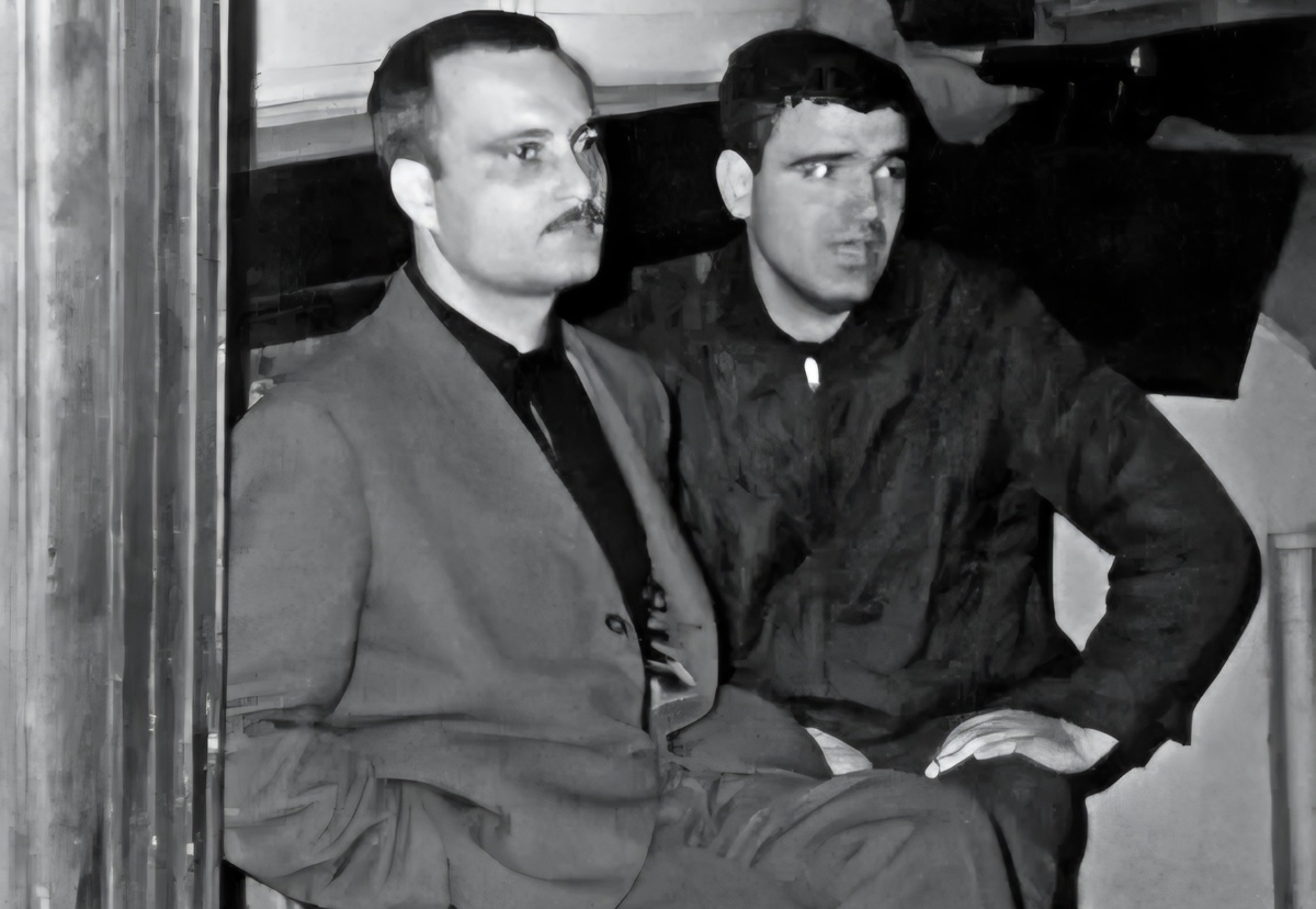 Георгий Данелия (слева) и Геннадий Шпаликов.