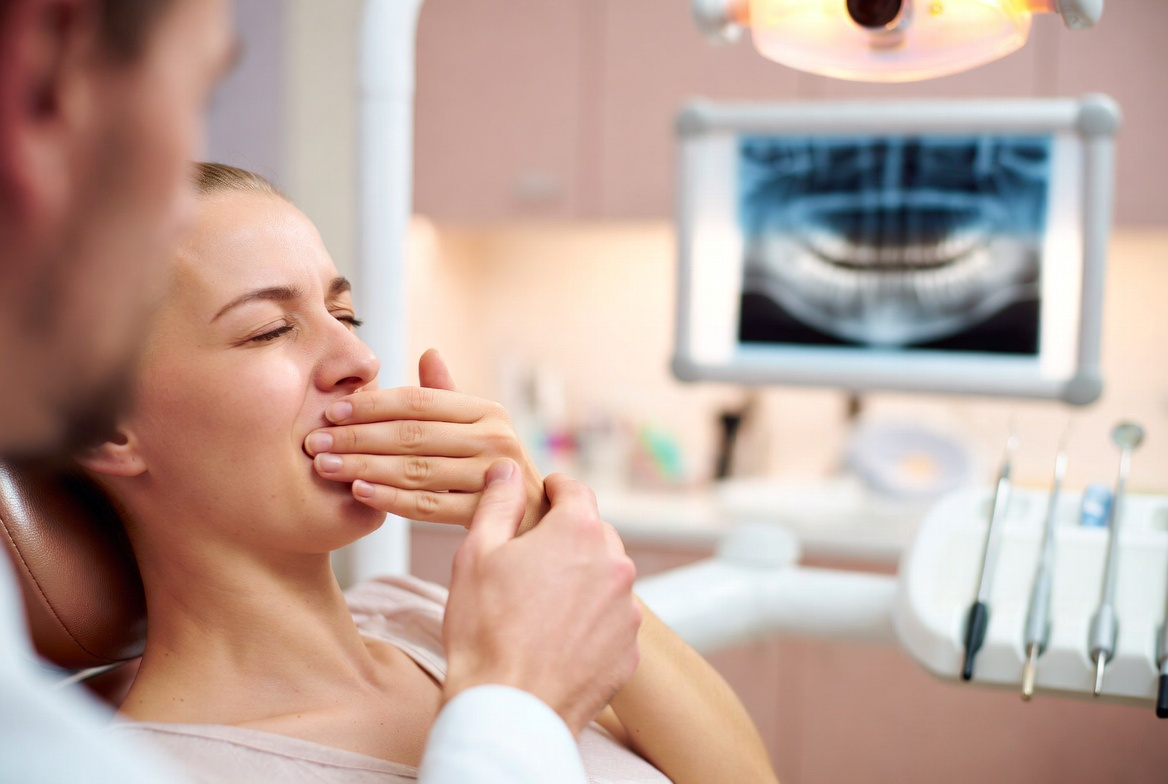 Зубная боль. Лечение зубов в Щербинке. Стоматология в медцентре ЛИК на Спортивной 23