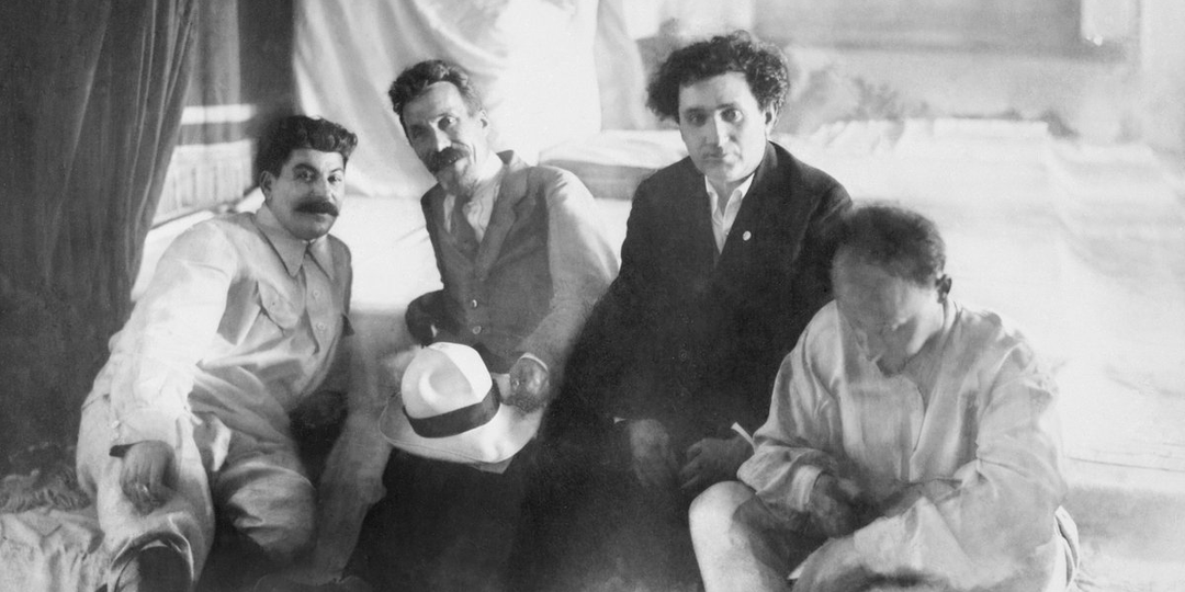 Всем неумным критикам Сталина: перестаньте мечтать о демократии под давлением извне