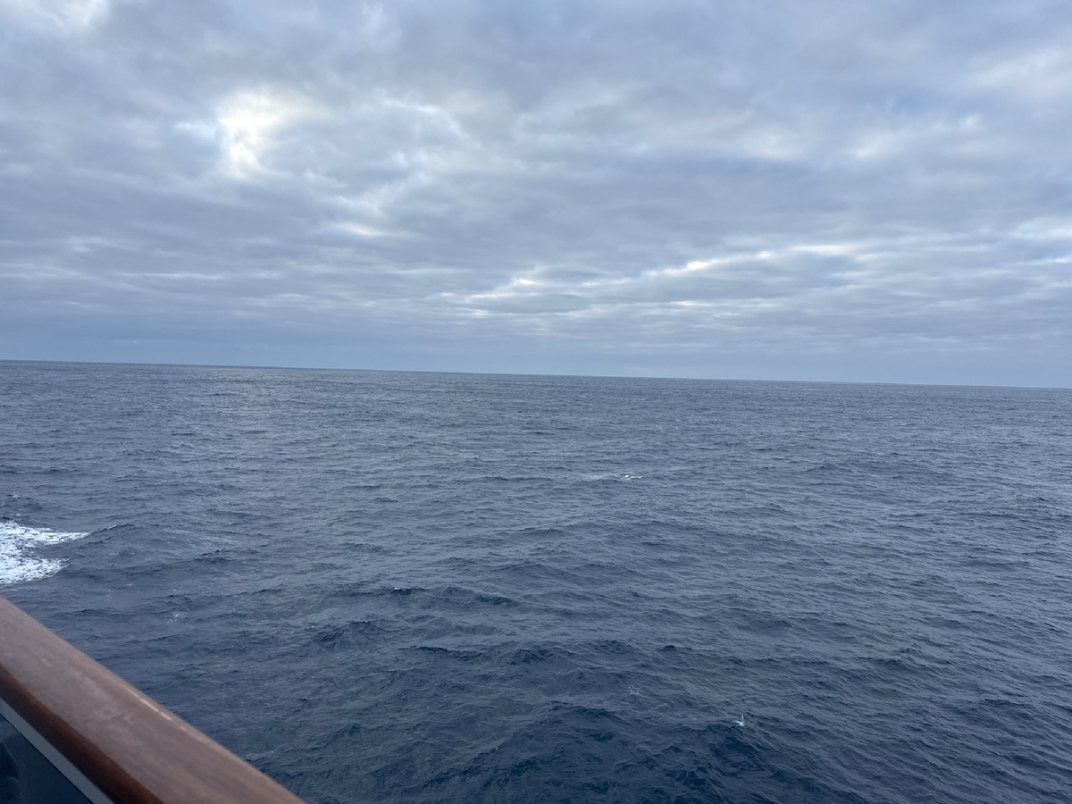 Атлантический океан (вид с моего балкона)