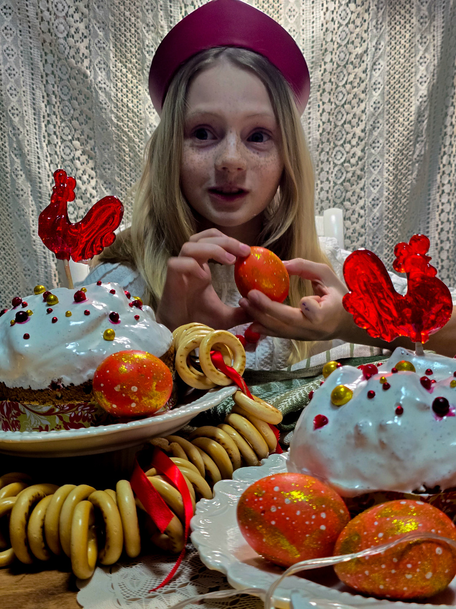 Яйцекрас и "чтовижутоед":)