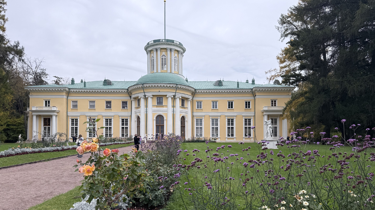 Музей-усадьба Архангельское. Большой дворец. Фото автора статьи
