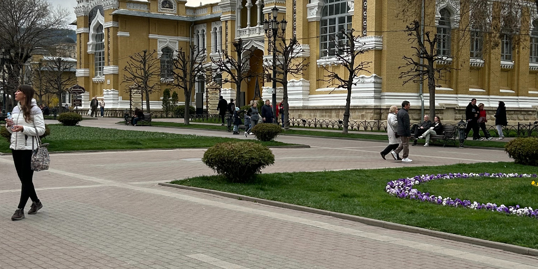 И СНОВА ЗДРАВСТВУЙ, КИСЛОВОДСК!