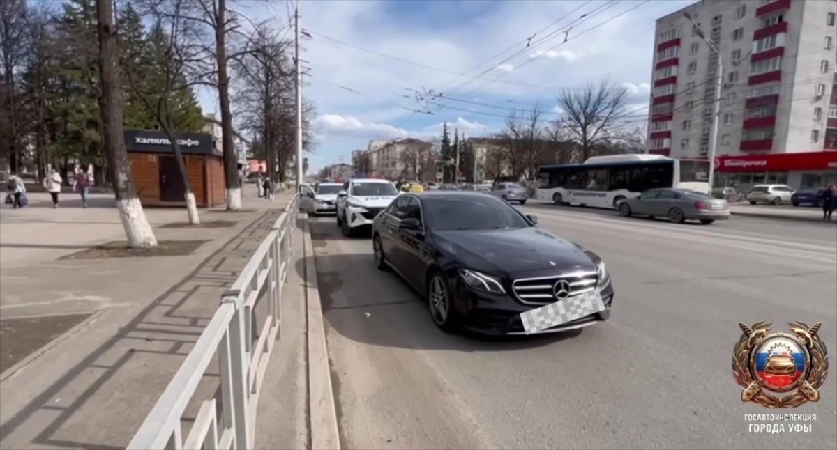    В Уфе наказали водителя Mercedes за грубое нарушение ПДД