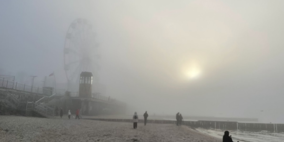 Зеленоградск: дюны, море, Курортный проспект и туман