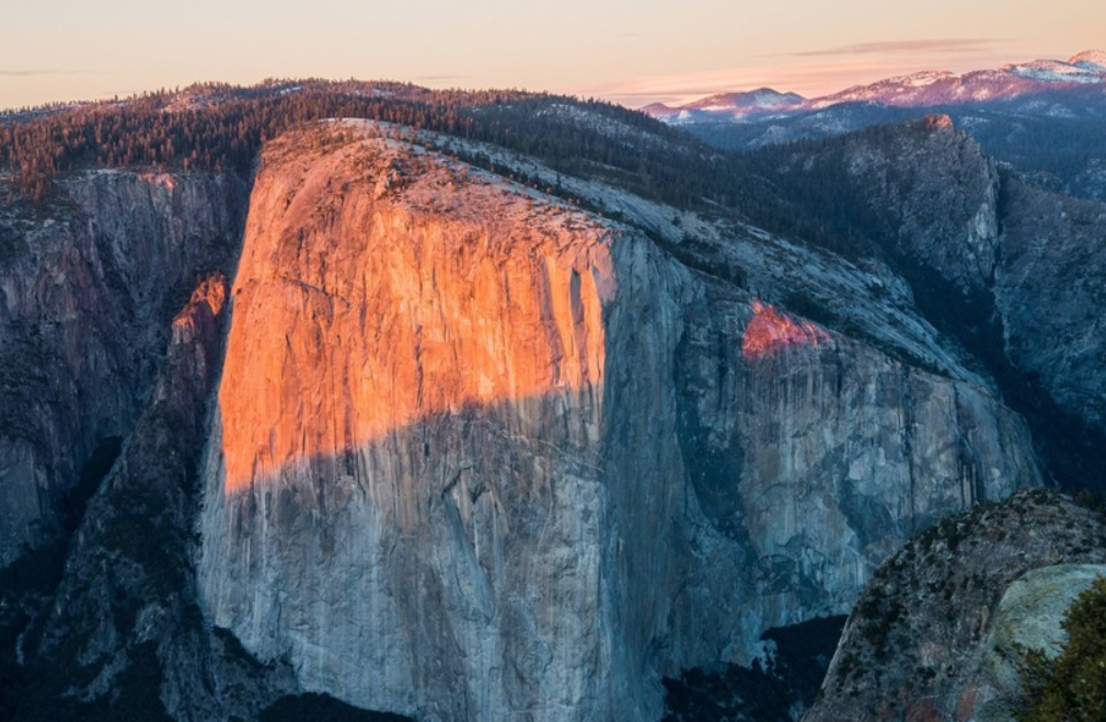 Эль-Капитан - https://travelask.ru/articles/gora-el-kapitan-nepristupnaya-vershina-kalifornii