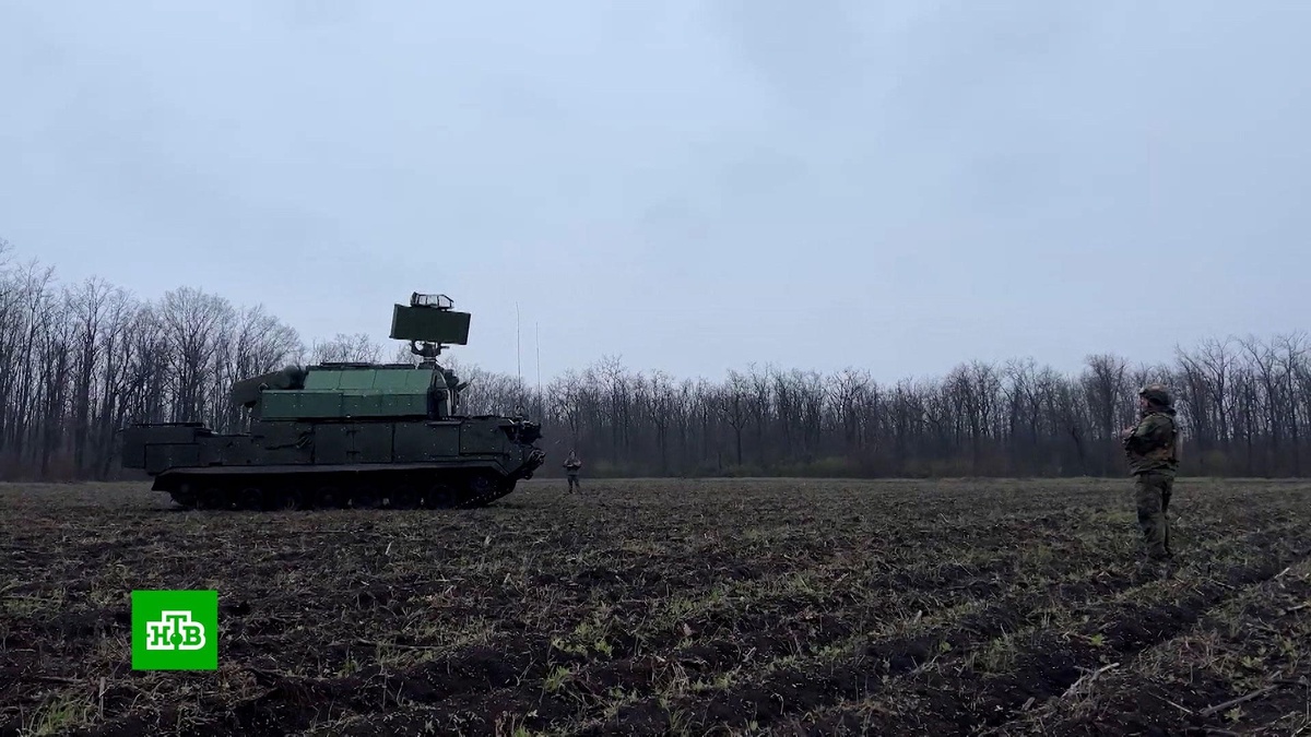    Объявленное Путиным пасхальное перемирие начнется с 16:00