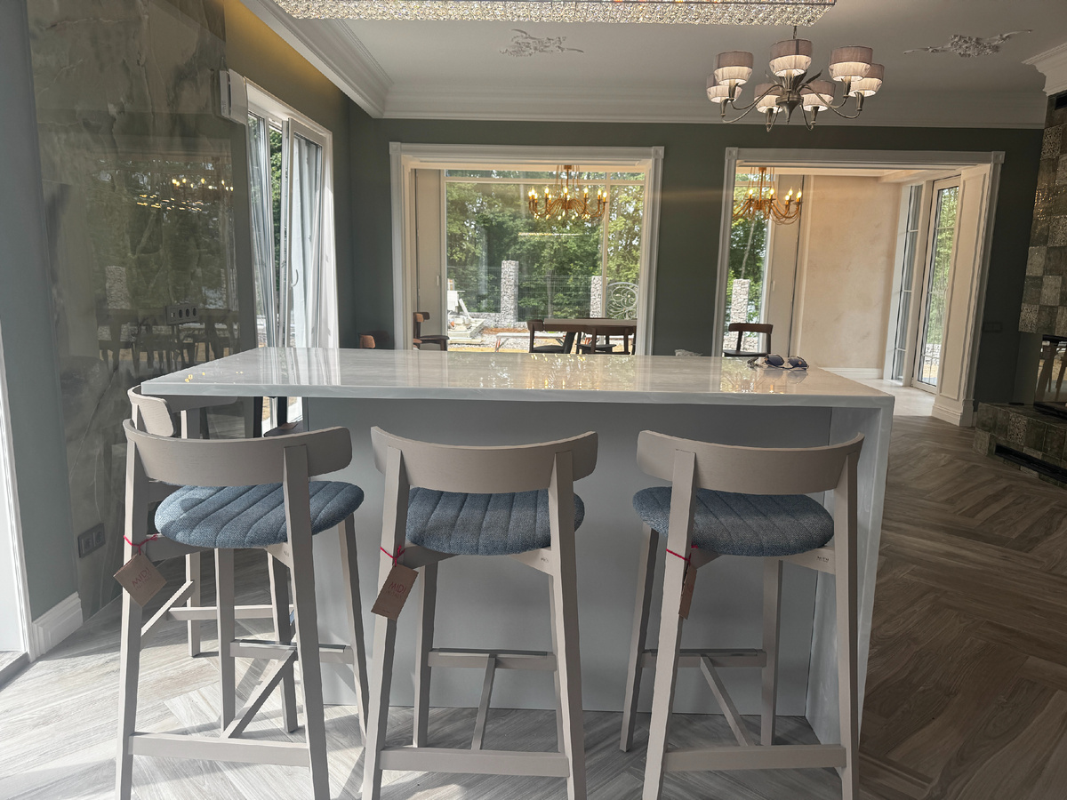 Дизайн интерьера и ремонт загородного дома от наших партнеров - компанииPRONINLAB (https://proninlab.ru/)