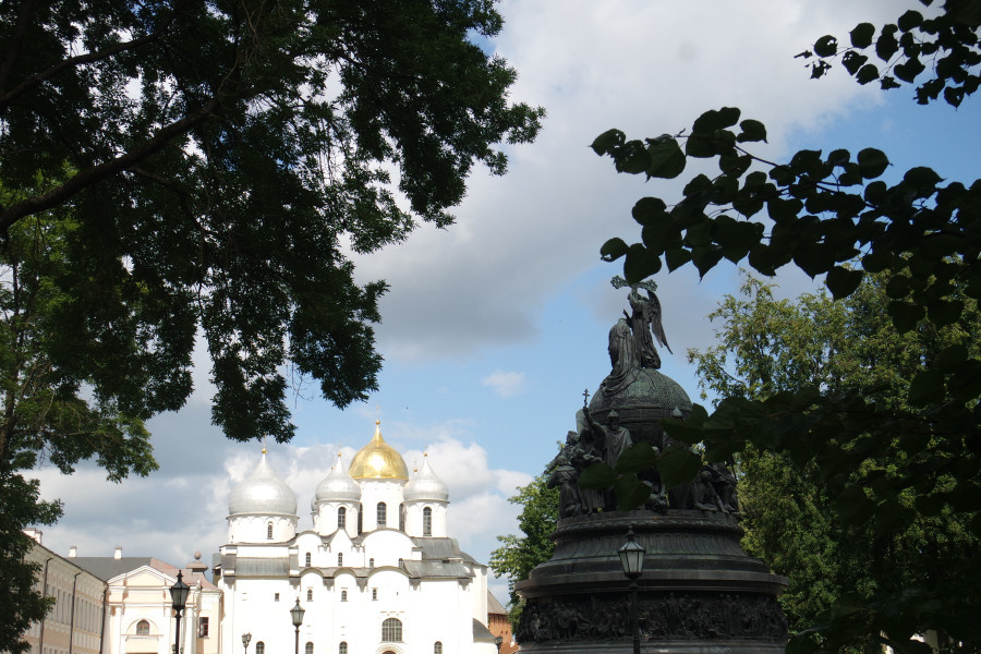 листать вправо