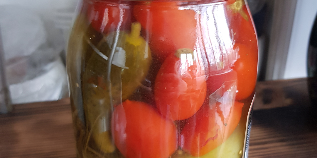 Отправилась в "Чижик" за продуктами. Мои покупки. Готовлюсь к Пасхе, покрасила яйца.