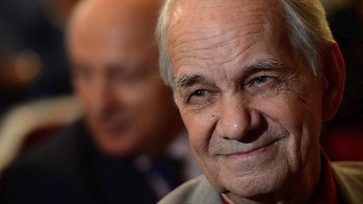 На фото Юрий Каюров